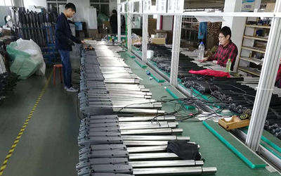 Shenzhen songrui electric door &amp; window systems Co., Ltd lini produksi pabrik